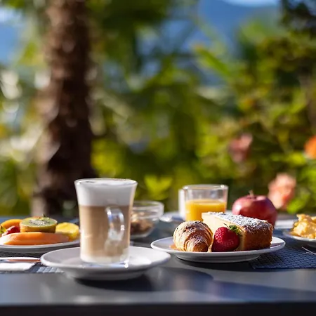 La Perla Hotel