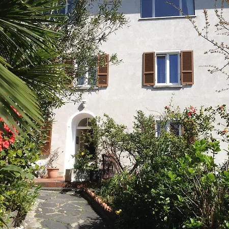 La Perla Hotel 3*